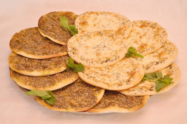 Easy Lebanese Manakish Recipe - The Muslim Vibe