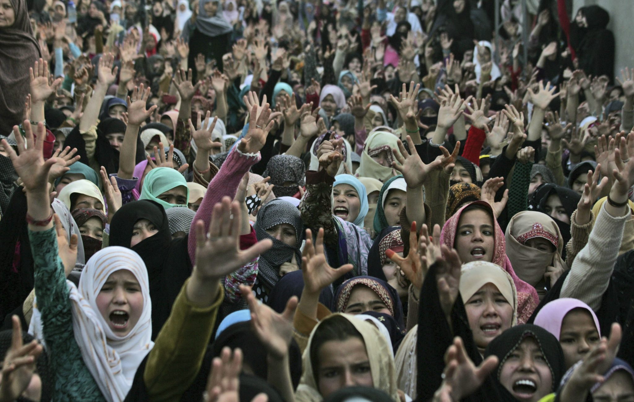 Résultats de recherche d'images pour « muslim women protesting »