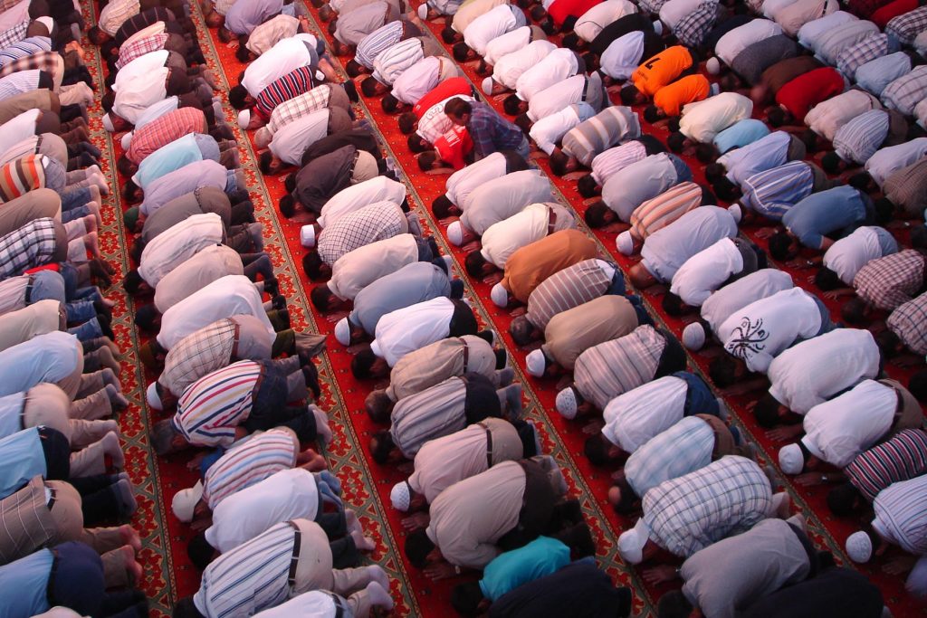 The spiritual and social effects of congregational prayer
