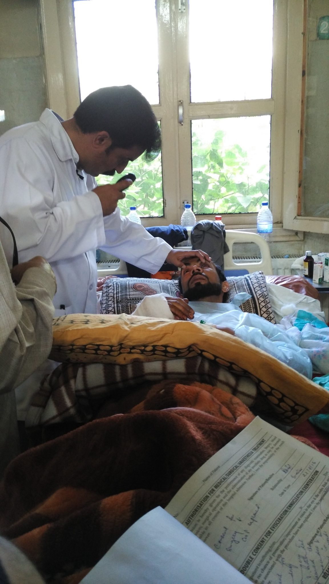 A pellet victim in the Ophthalmology Ward in SMHS hospital. 