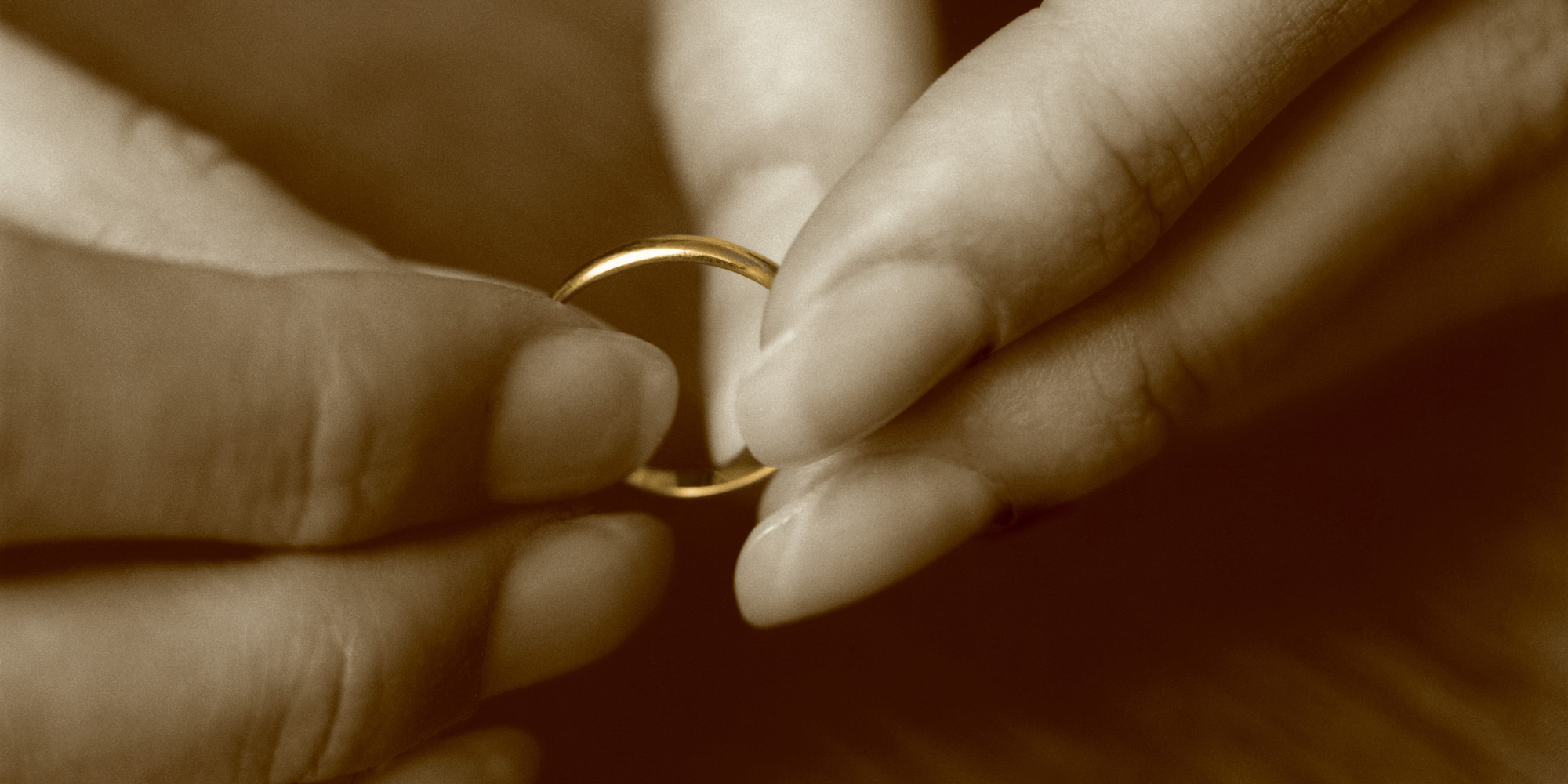 Обручальные кольца развод