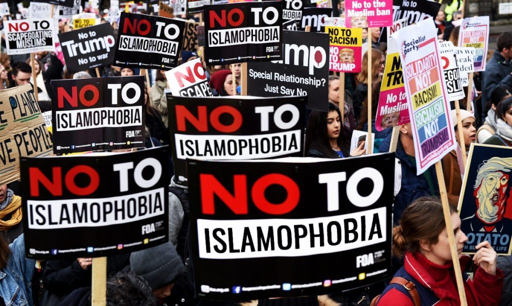 Parliamentarians celebrate launch of report exploring and defining Islamophobia