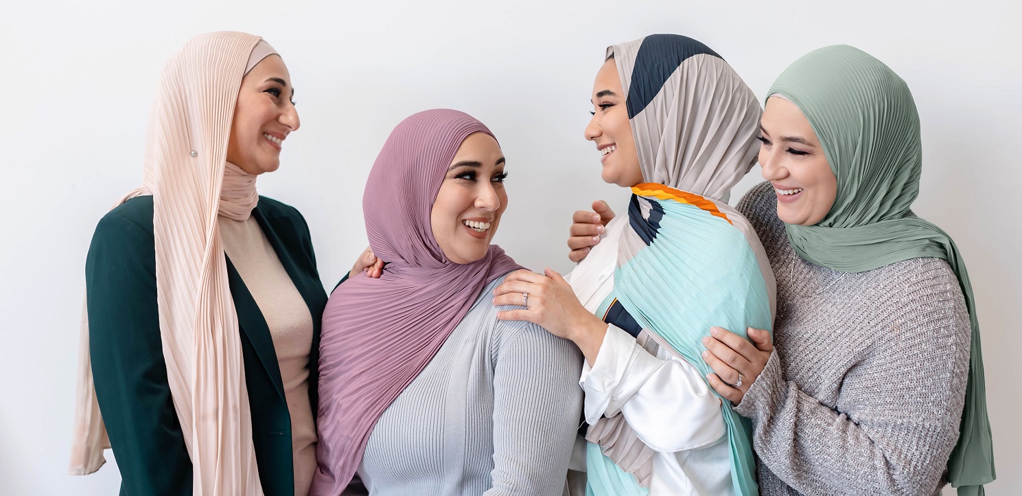 The Ultimate Breakdown of the 8 Hijab Types and Fabrics - The Muslim Vibe